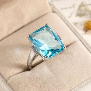 9.25 Sterling Siver & Aquamarine Ring Size 8